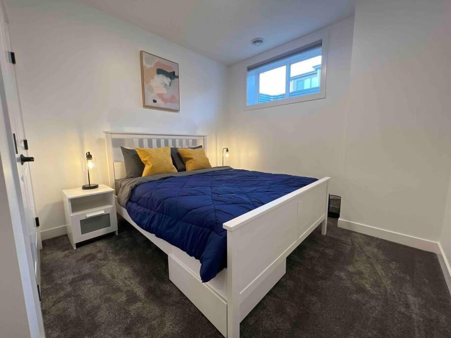 Newly Built 2 Bedroom Suite With Free Parking - Close To Banff National Park, Κάλγκαρι Εξωτερικό φωτογραφία