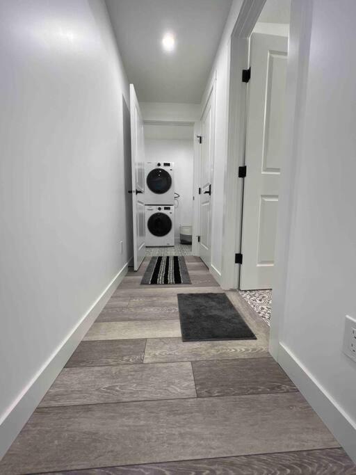 Newly Built 2 Bedroom Suite With Free Parking - Close To Banff National Park, Κάλγκαρι Εξωτερικό φωτογραφία