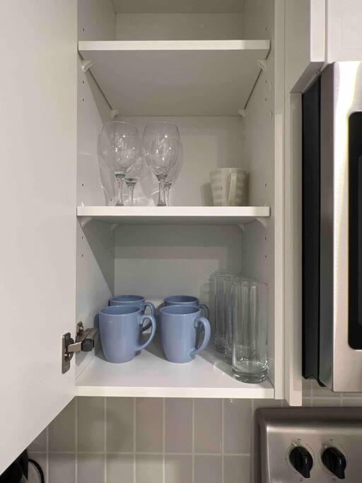 Newly Built 2 Bedroom Suite With Free Parking - Close To Banff National Park, Κάλγκαρι Εξωτερικό φωτογραφία